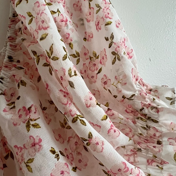 Off- Shoulder Floral Top - Picture 3 of 4